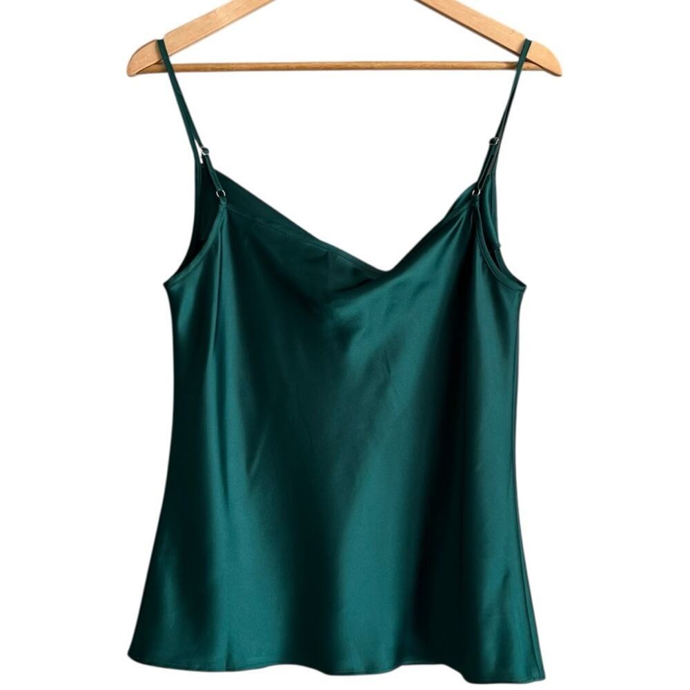 Mac Duggal Women’s Cowl Neck Emerald Green Top Size XS NWT - Picture 2 of 4
